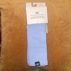ALO Yoga Sky Blue Unisex Scrunch Socks